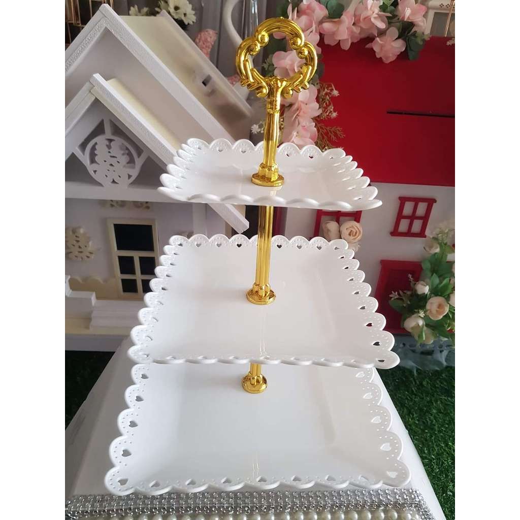 Khay bánh viền lỗ trang trí đám cưới