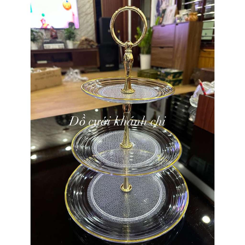 Khay bánh nhựa viền vàng trang trí đám cưới