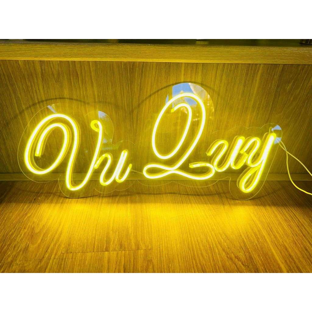 Bảng chữ Neon trang trí đám cưới
