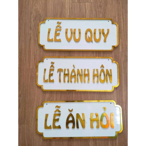 Bảng treo cổng đám cưới