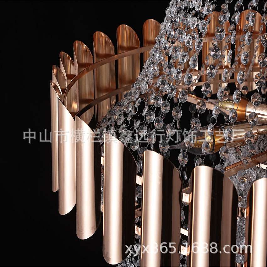 Đèn chùm viền vòng sắt trang trí đám cưới