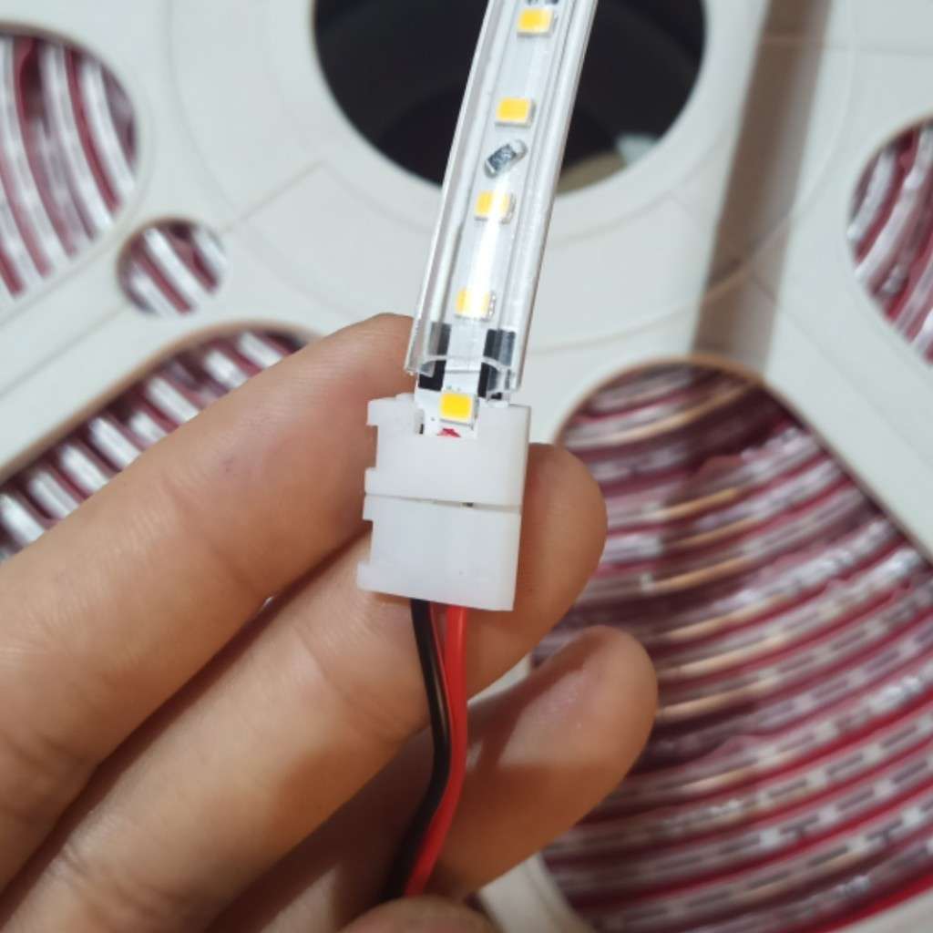 Dây led dán 220v trang trí đám cưới