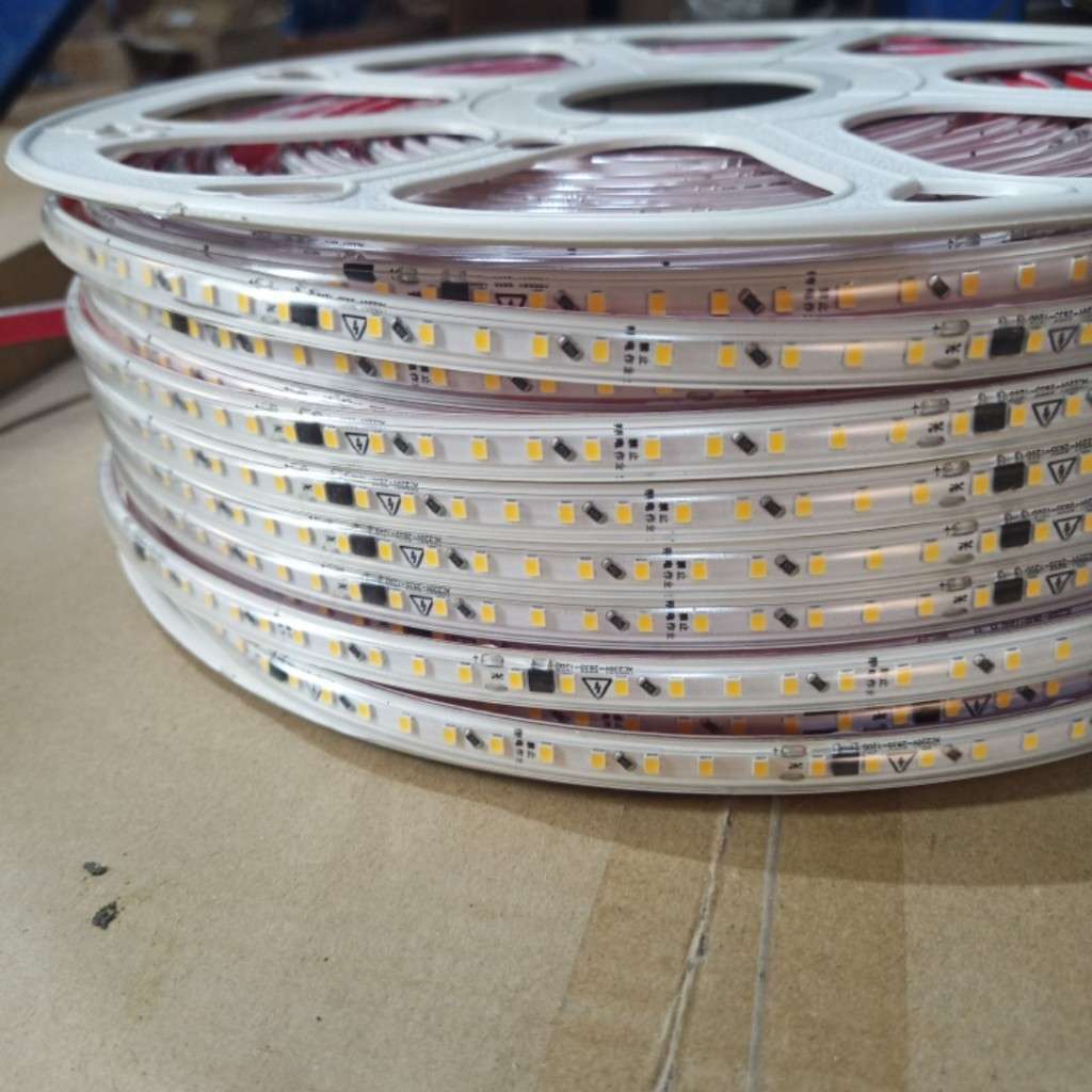 Dây led dán 220v trang trí đám cưới