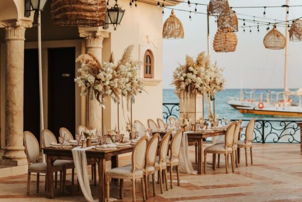 Trang trí tiệc cưới ngoài trời theo xu hướng đám cưới xanh